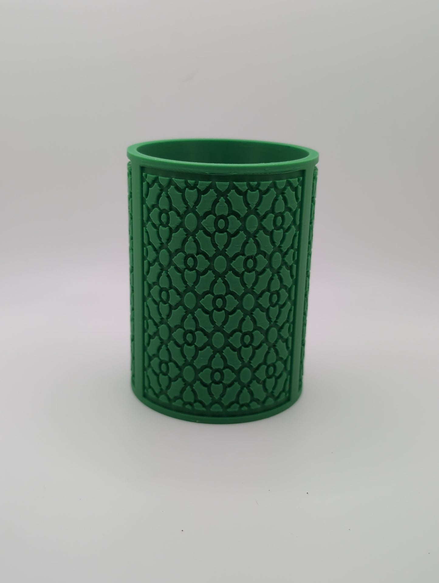 green flower pattern planter