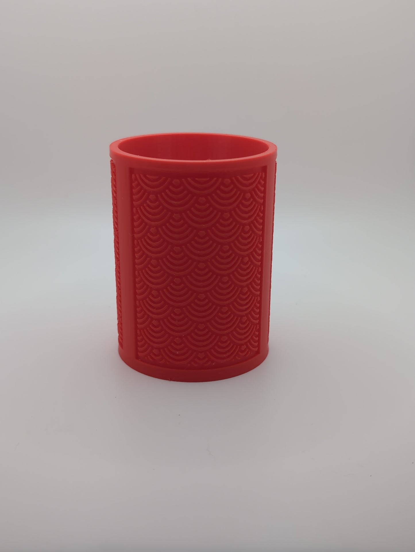 red chinese arc pattern planter