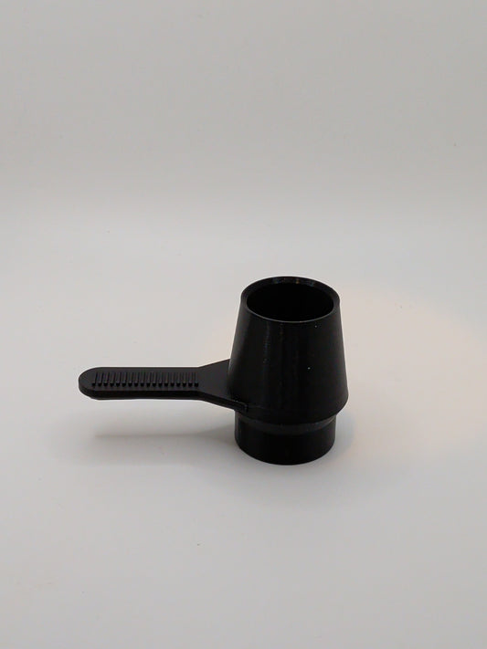 Coffee scoop with tamper