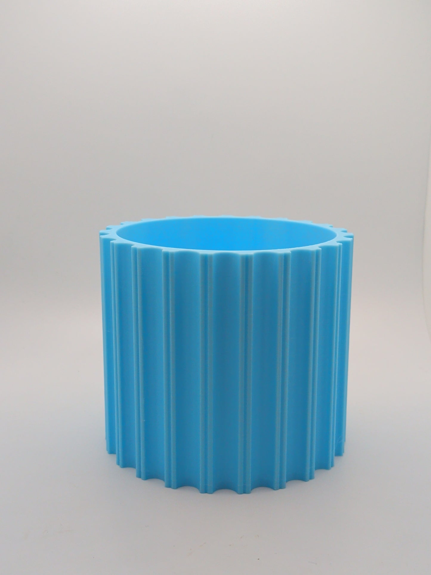 Mid century modern planter 2