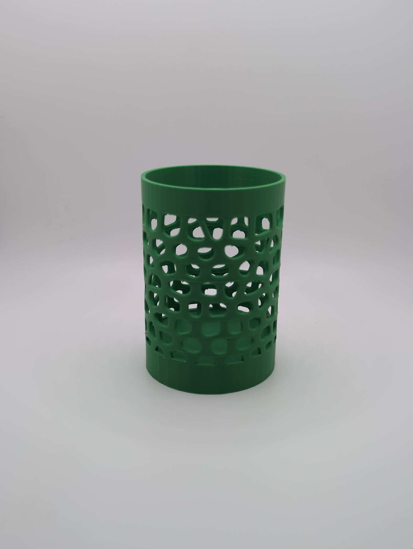 Voronoi pencil cup