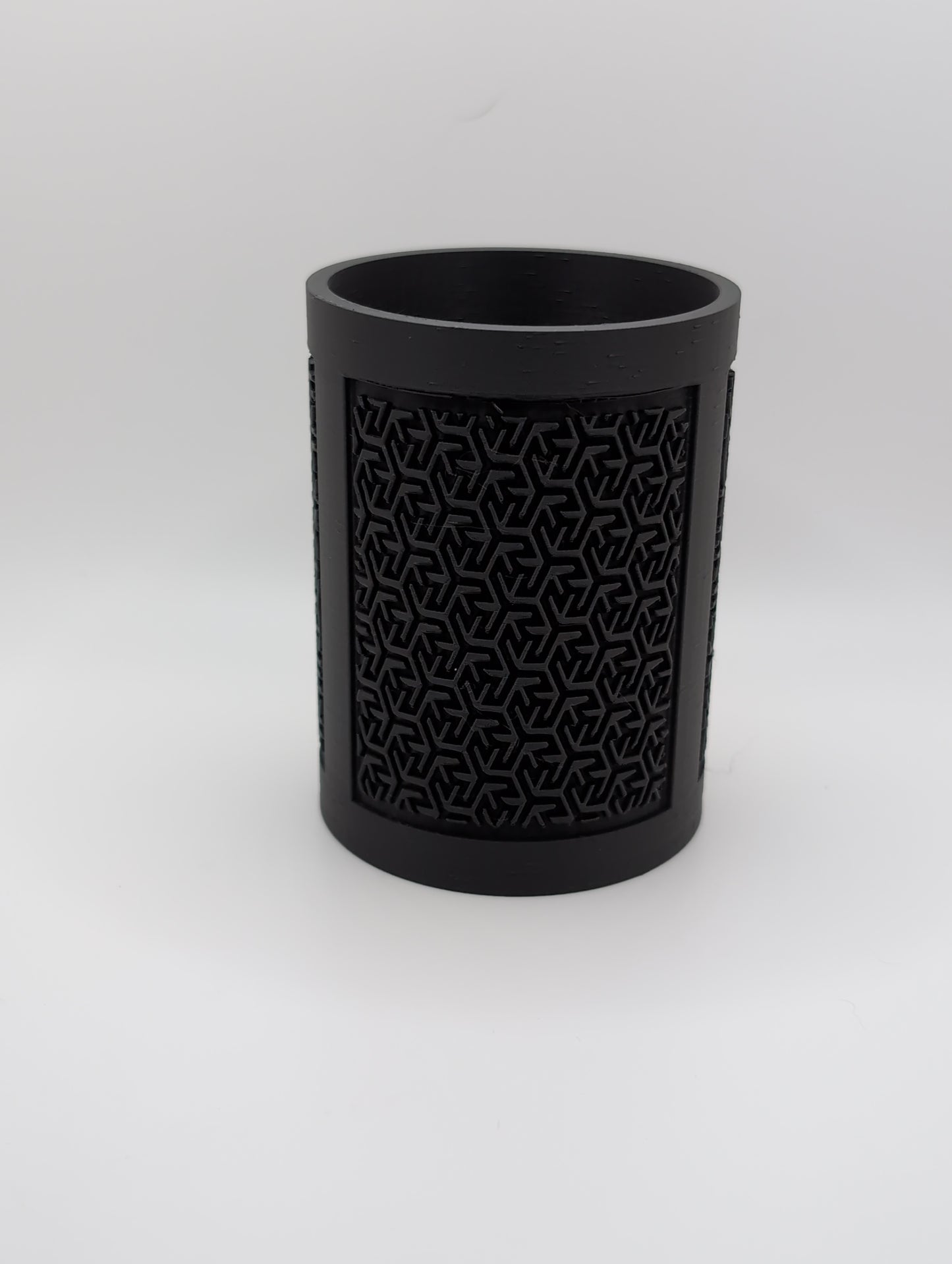 black chinese maze pattern planter