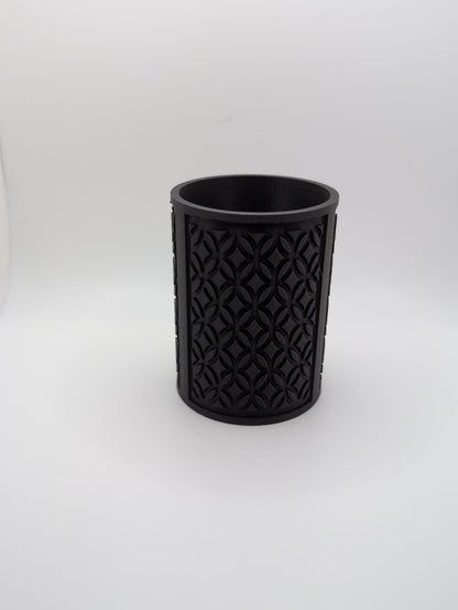 black circle star pattern planter