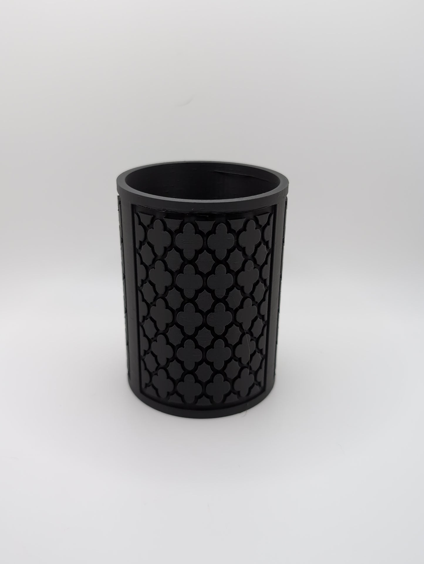 black rose pattern planter