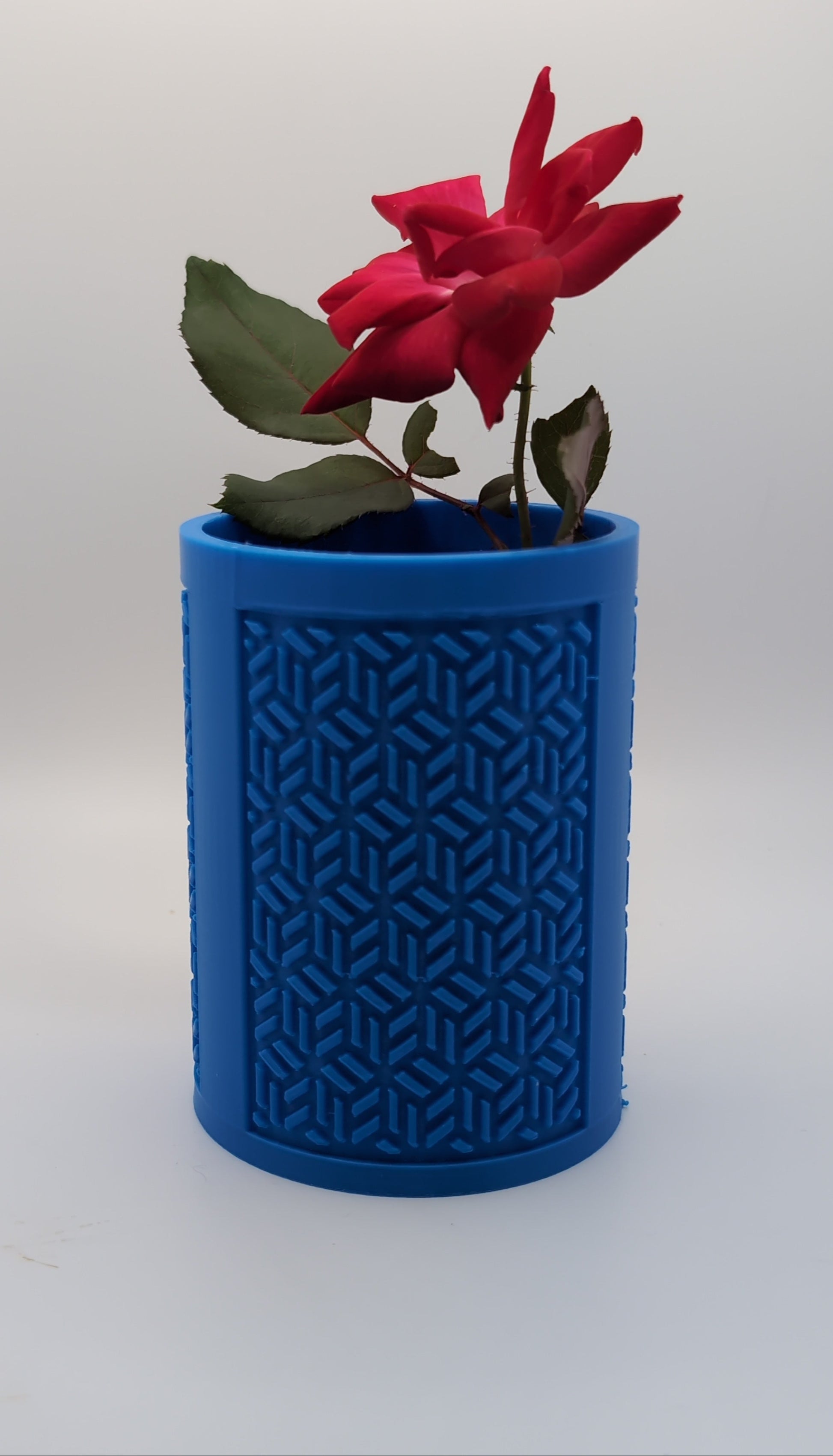blue medium chinese square planter with red rose