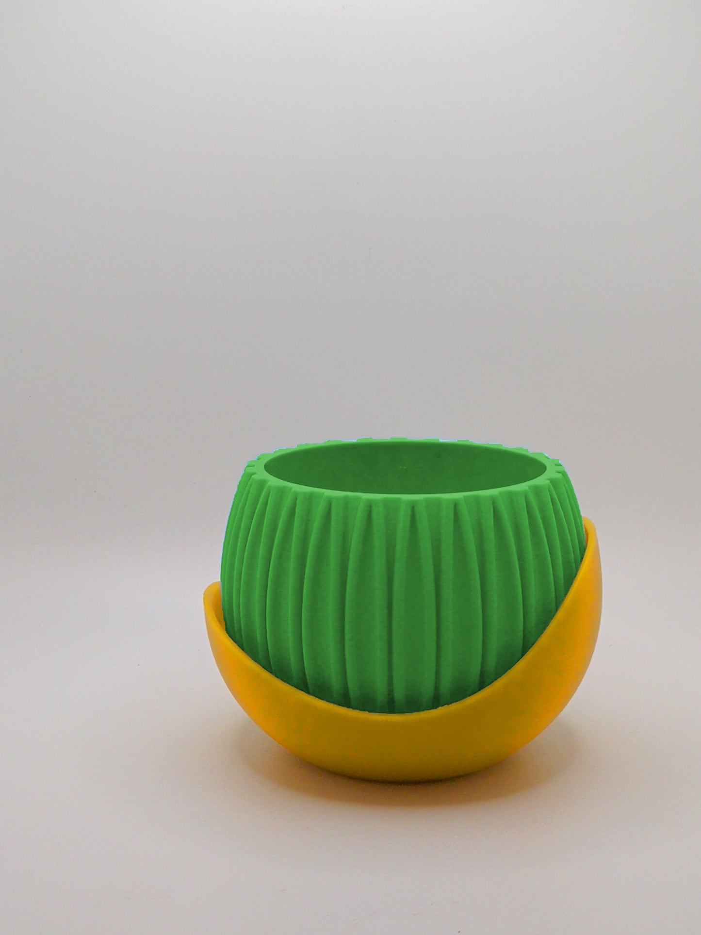 Indoor planter with base