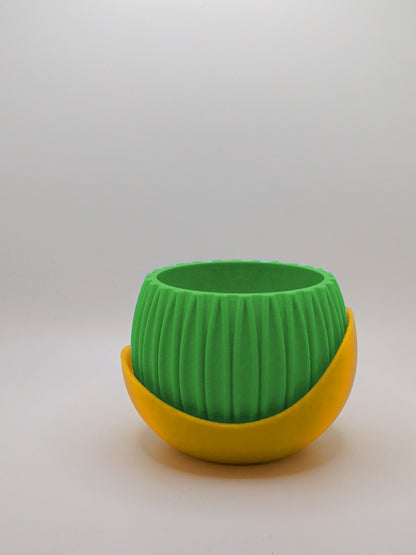 Indoor planter with base