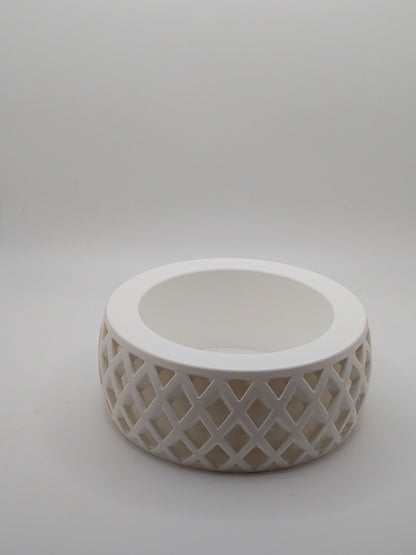 Criss cross pattern planter