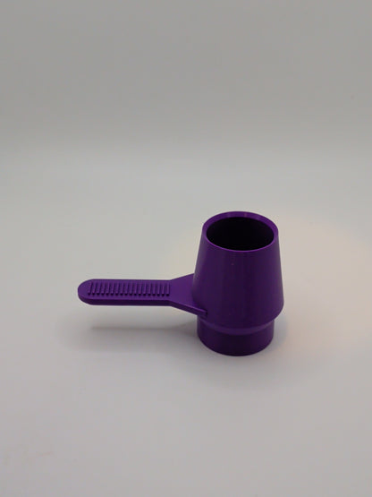 Coffee scoop with tamper