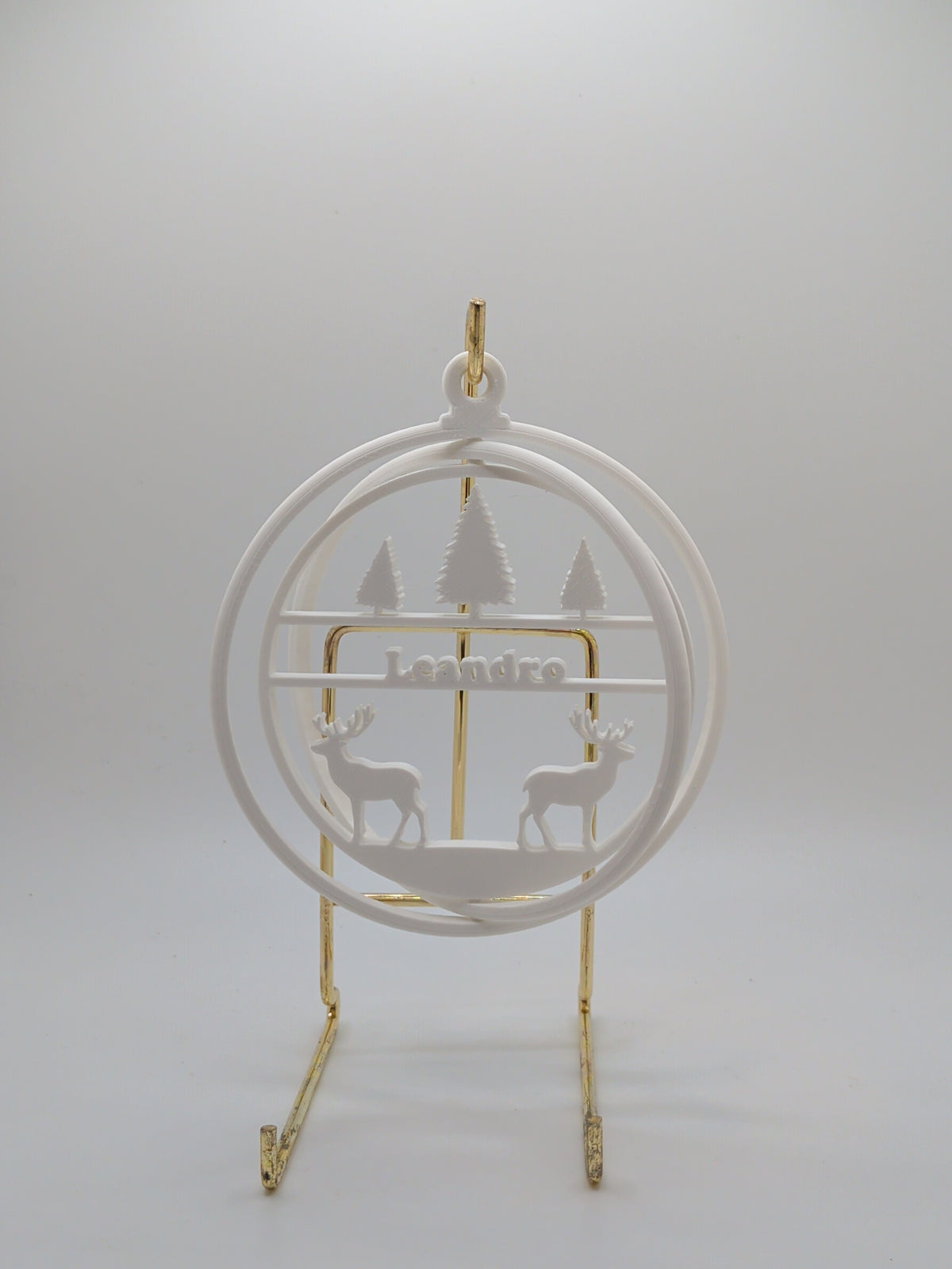 Personalized tree with deer ornament