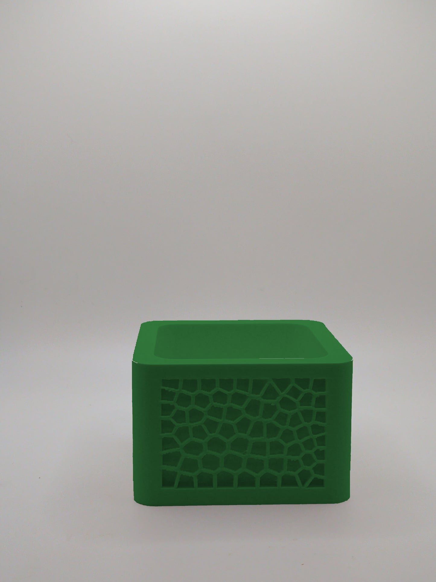 voronoi pattern planter