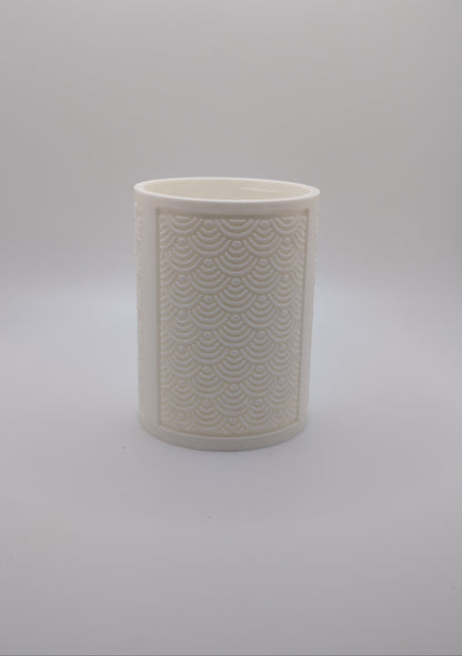 white chinese arc pattern planter
