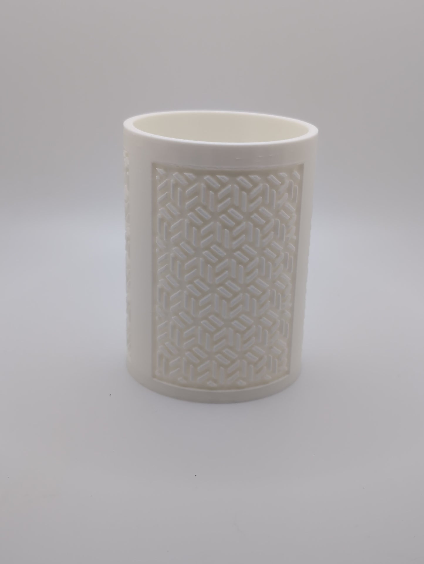 white chinese cube pattern planter