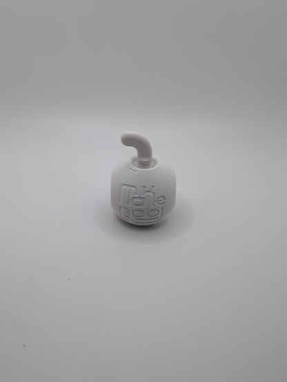 white pen ball